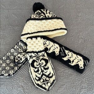 Dale of Norway Black and Cream Knit Winter Hat Set